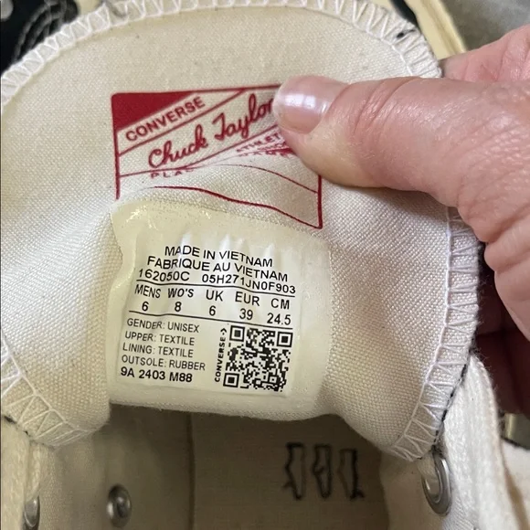 Converse Chuck 70s Classic Black High-Tops ECU Men’s 6, Women’s 8 - Picture 4 of 7